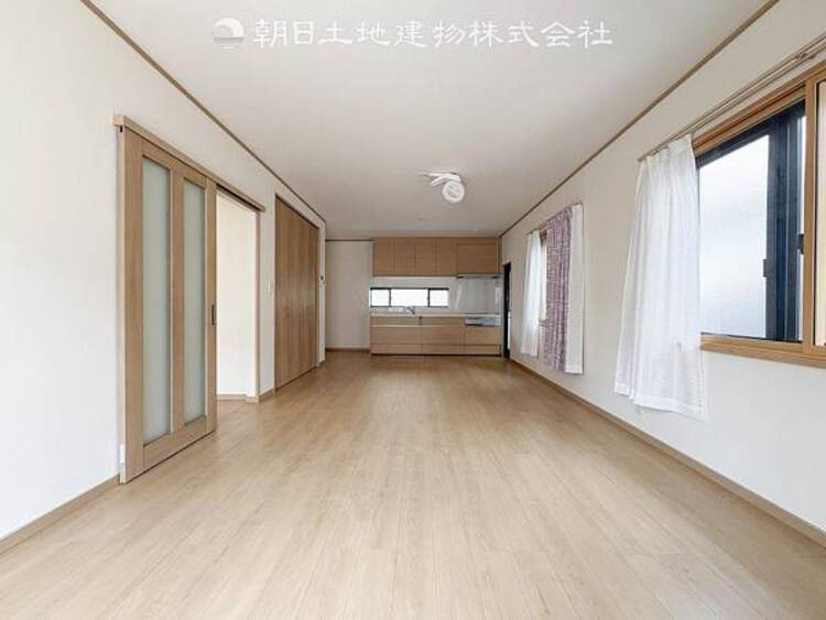 居間 
