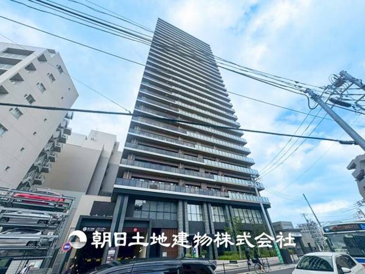 外観 【外観写真】穏やかな風と陽光、日常生活を一段と心地よいものにしています。周辺とのコラボにより明るく開放的な空間を演出。