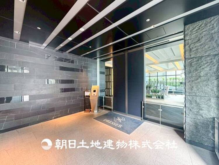 その他 【ロビー】表現された空間はたくさんの光を浴び、風を感じ、暮らしを豊かにしてくれます。家族の思い出を刻んでいきます。