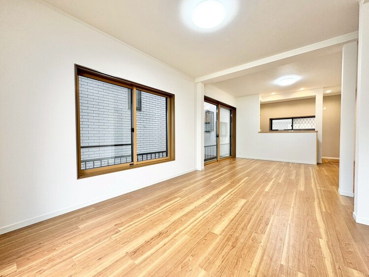 居間 快適に過ごす毎日を求めて、暮らしの中でご自身の「マイホーム」に創り上げてください。