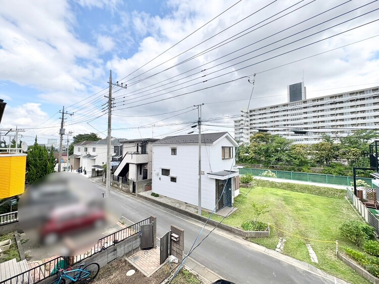 バルコニー 頬をなでる、優しい風を感じることが出来ます。