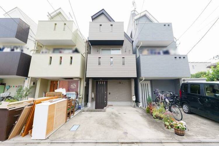 外観 豊かな居住性とクオリティが見事に調和した住空間は住まうことの喜びを感じさせてくれます。