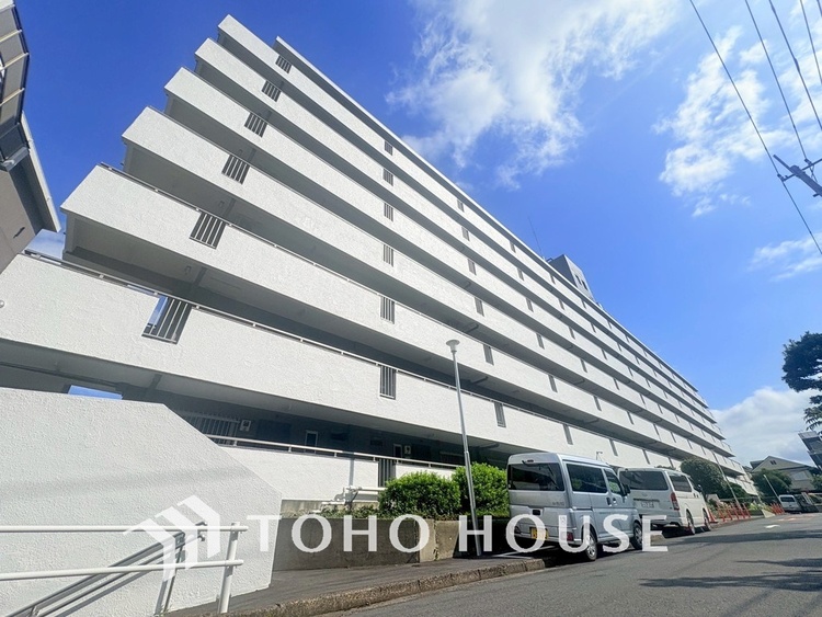 外観 〜「青葉台」駅徒歩9分、住環境良好〜7階南東向きのため陽当り・眺望良好〜