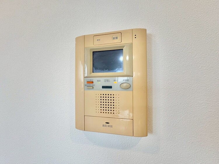 その他 誰が来てもわかる様にモニター付きインターホンを設置。