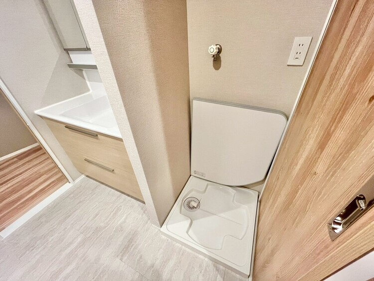 その他 十分な広さの脱衣所。