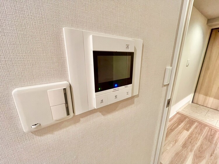 その他 誰が来てもわかる様にモニター付きインターホンを設置。