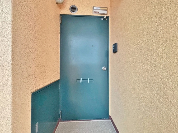 玄関 玄関を開ければ、そこは安らぎのご自宅。