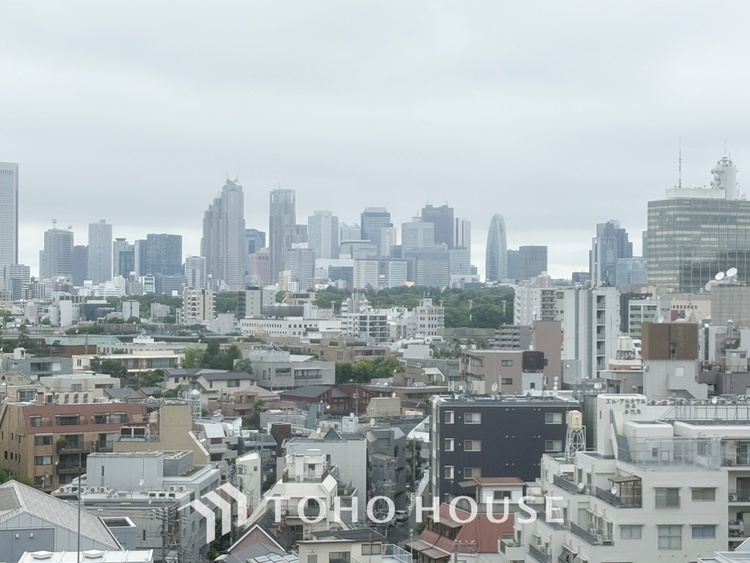 内装 【Quietness】プライベートなお部屋では静かに時を過ごしたい。読書をして、物思いにふける・・光りに満たされた安らぎの空間をがここにはあります。