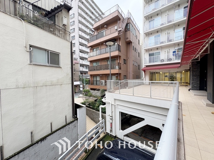 その他 【House of the Sun】太陽の温かな光がお家全体を照らす。そこには目を輝かせ笑顔で見つめてくれる君がいて、「ただいま」の言葉がこだまする。そんな君の瞳に恋している。