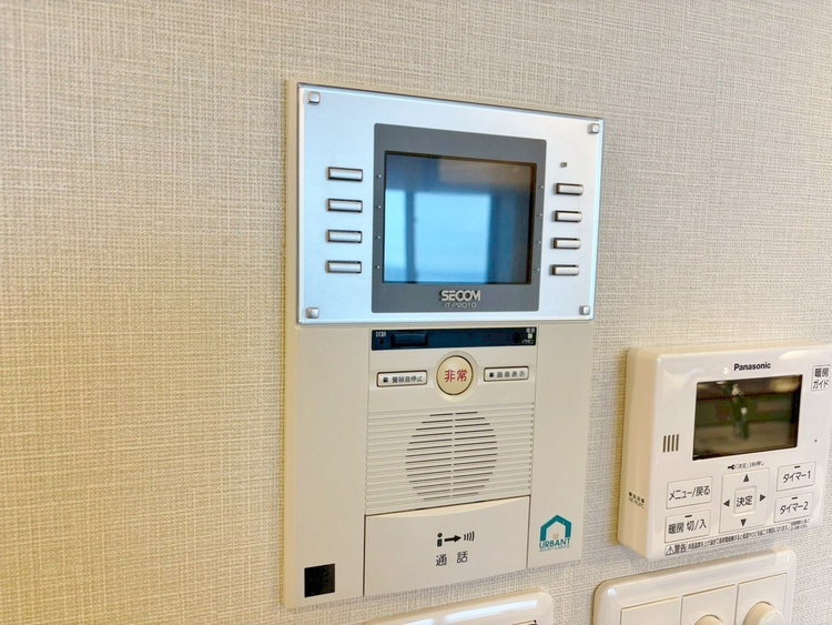 その他 誰が来てもわかる様にモニター付きインターホンを設置。