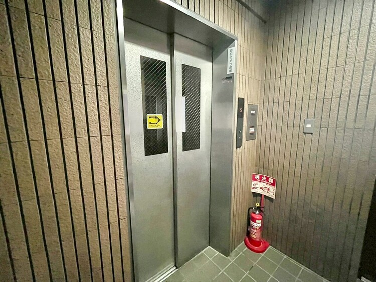 その他 エレベーター完備のため荷物が多くなっても安心。