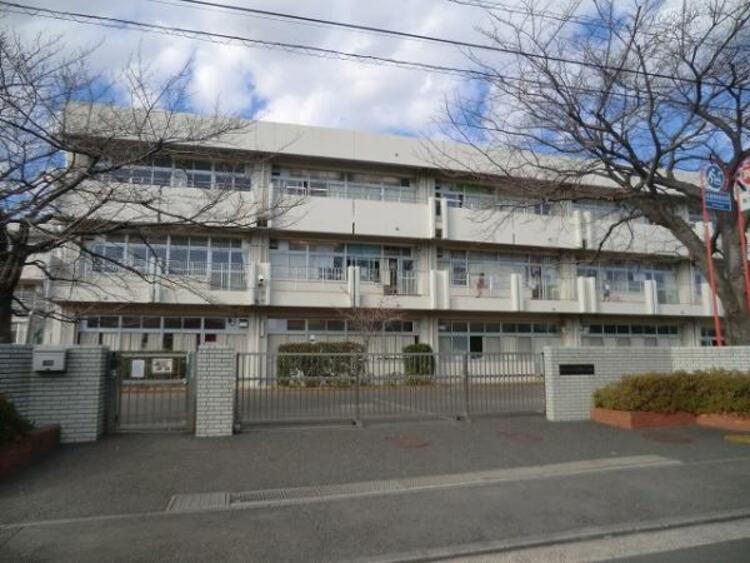 周辺 いぶき野小学校まで約1025ｍ