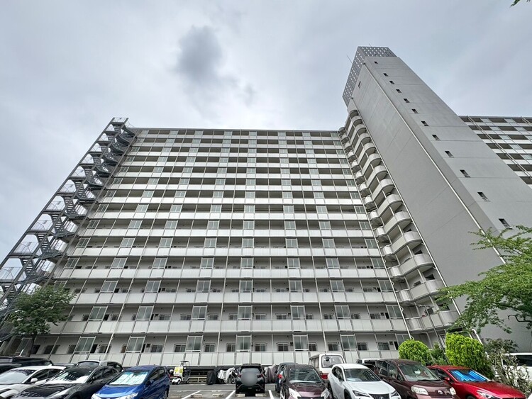 外観 資料には掲載していない情報が、現地にはたくさんあります。是非一度、現地をご確認ください。