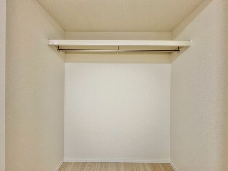 その他 収納スペースが付いていて、お部屋を広く使っていただけます。