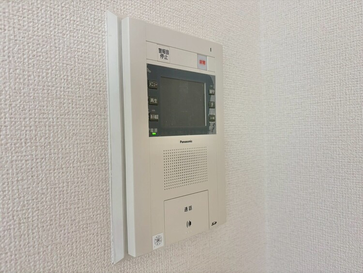 その他 誰が来てもわかる様にモニター付きインターホンを設置。