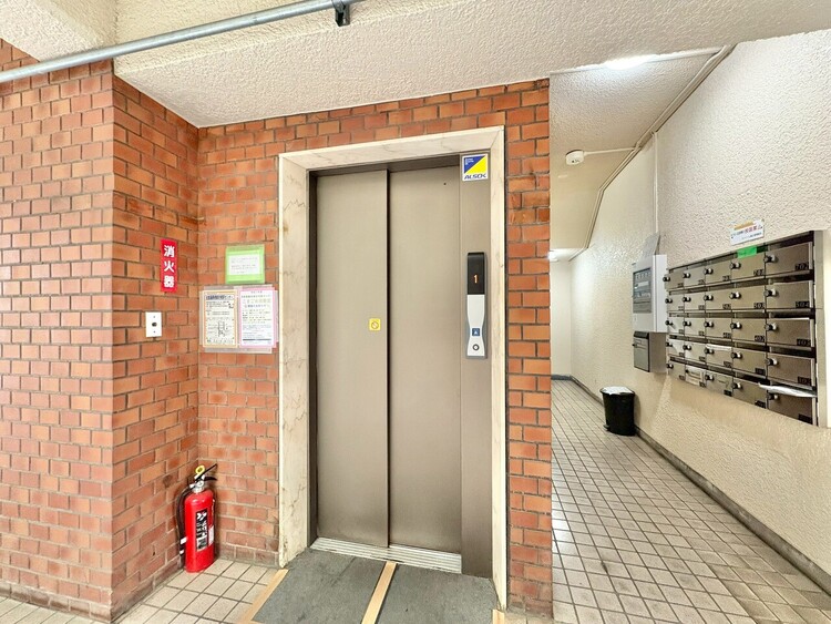 その他 エレベーター完備のため荷物が多くなっても安心。