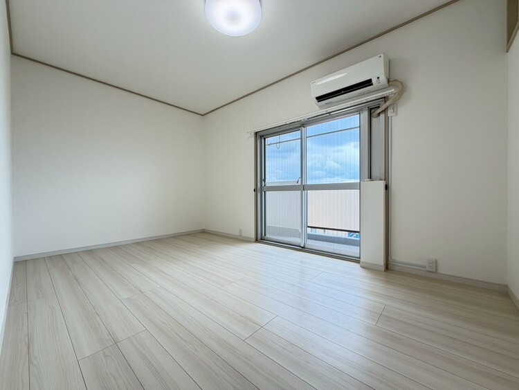 その他 清かで艶やかな時間をもたらしてくれる室内です。