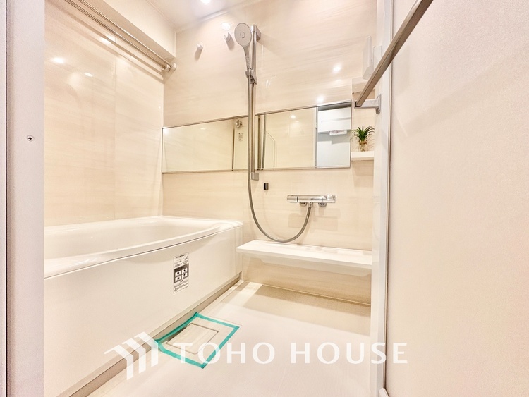 風呂 【BATHROOM】◆プライベートな空間◆simpleだからrelaxできるんです。こころもからだもキレイさっぱり。