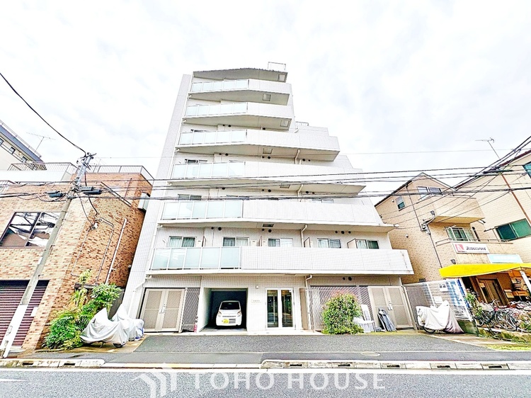 外観 【Urban Comfort, Modern grace】都市の利便性と落ち着いた住環境。洗練された暮らしを叶える住まい