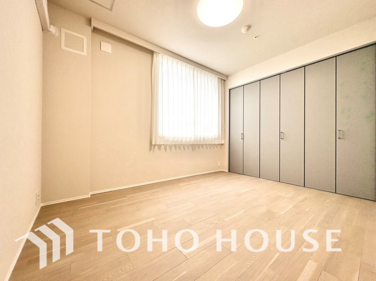 内装 【居室】シンプルで使いやすく、どんな家具にも馴染む居室です。