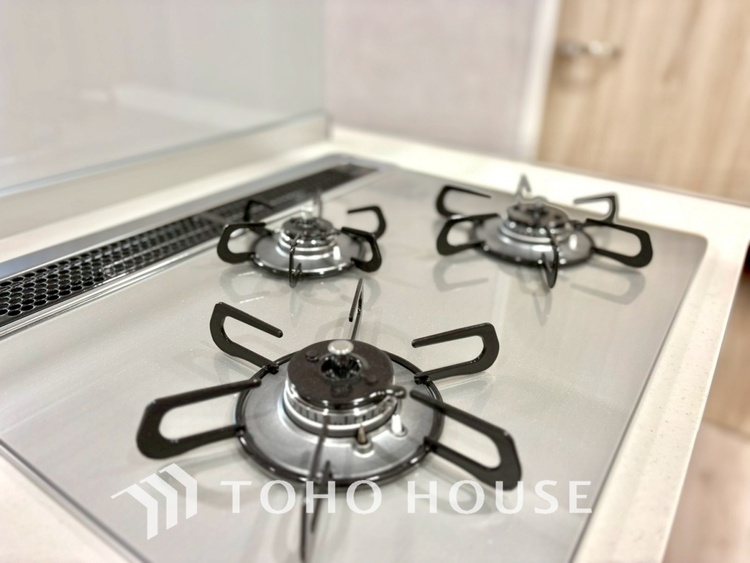 キッチン 【KITCHEN】◆家族のおはよう◆の声を笑顔で迎えてあげられるシステムキッチン。朝ごはんが楽しみでちょっと早起きしたくなるんです。