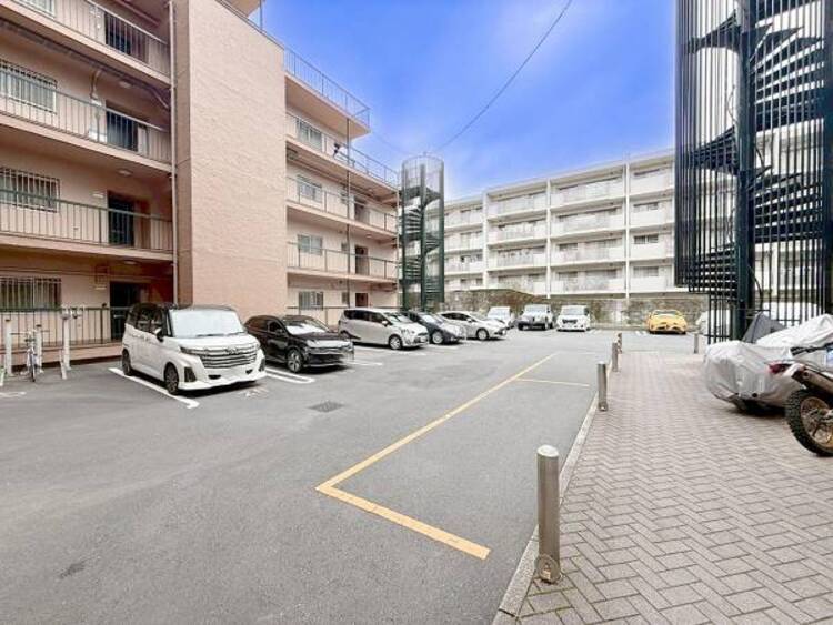 駐車場 〜共用部の駐車場〜