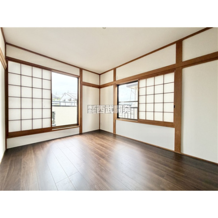 内装 ２階洋室６帖