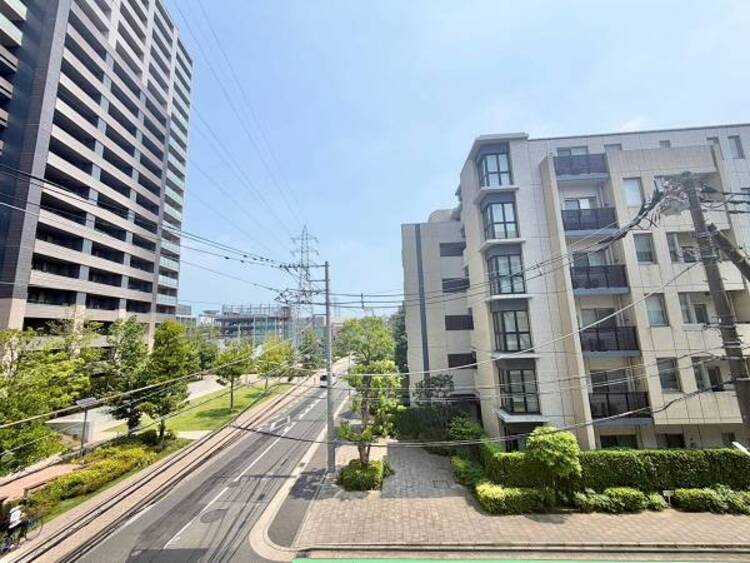 その他 この街ならではの美しい風景と、ここから紡がれる物語が始まります。（2026.8.2撮影）