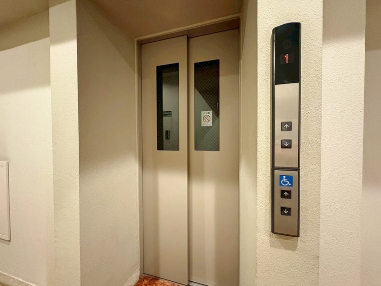 その他 エレベーター完備のため荷物が多くなっても安心。