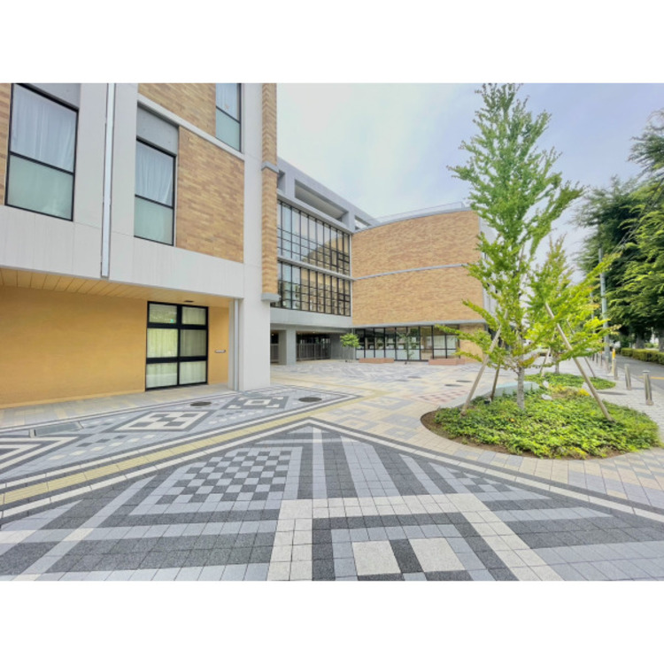 周辺 若葉台小学校(約1300m)