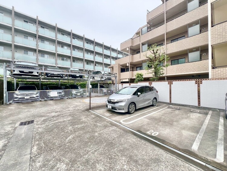 その他 駐車スペースが嬉しいですね。※空き状況は都度ご確認下さい。