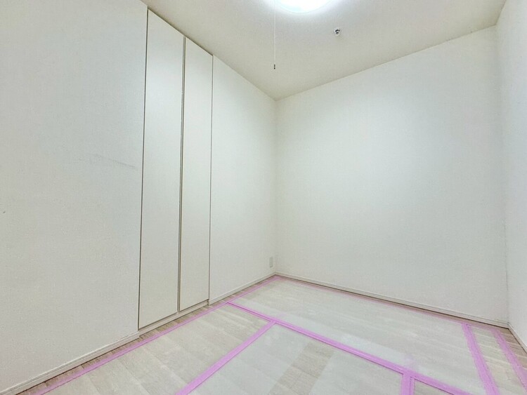その他 清かで艶やかな時間をもたらしてくれる室内です。