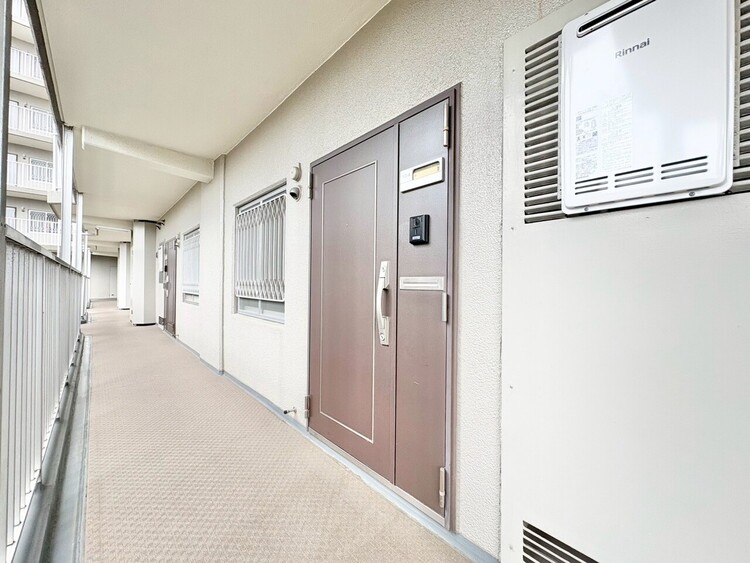 玄関 玄関を開ければ、そこは安らぎのご自宅。
