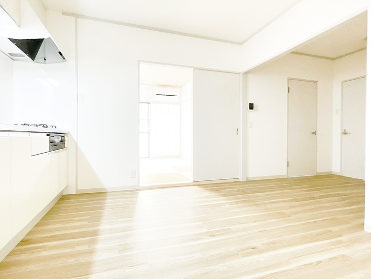 居間 豊かな居住性と、安心感を満たすクオリティが見事に調和した住空間。