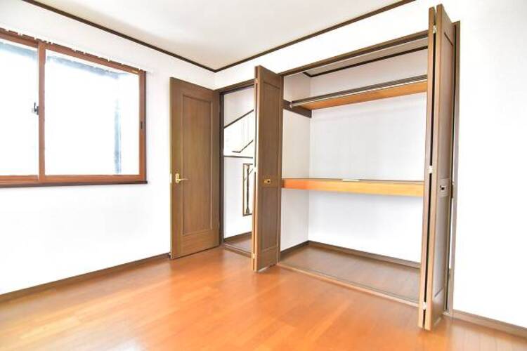 収納 各部屋に収納が充実しており、整理整頓がしやすい設計です。