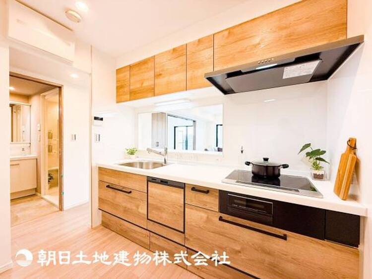 キッチン 【キッチン】毎日使う場所だからこそ、ストレスなく使えて、スムーズな家事ができる空間になっております。