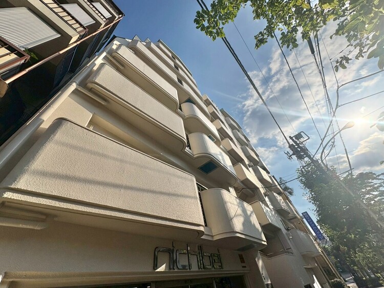 外観 現地に足をお運びいただいた際には、周辺散策などをお勧めいたします。