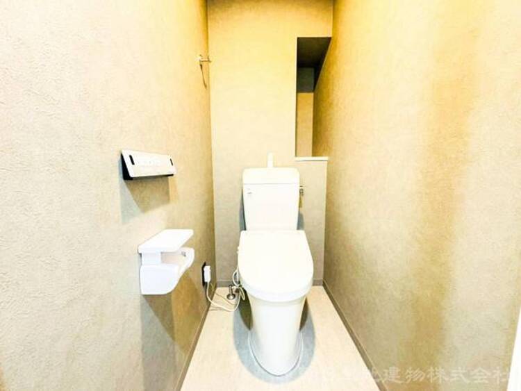 トイレ 【トイレ】ウォシュレット、保温機能付き便座など充実の設備です　お掃除がしやすくストレスフリー！！ 