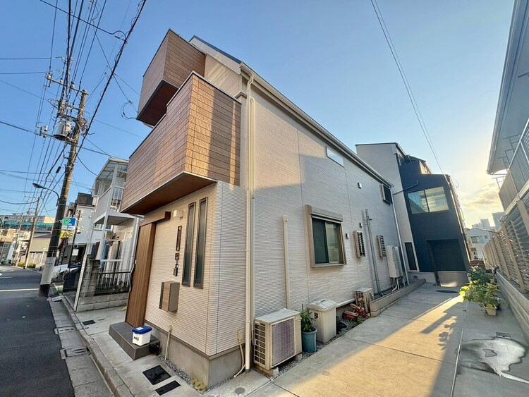 外観 ライフプランニングからローンまで、一貫してご説明させていただきます。お気軽にお問い合わせくださいませ。