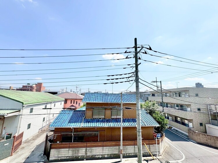 バルコニー 頬をなでる、優しい風を感じることが出来ます。