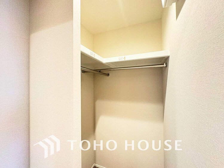 収納 沢山のお洋服を綺麗に収納できる「ウォークインクローゼット」