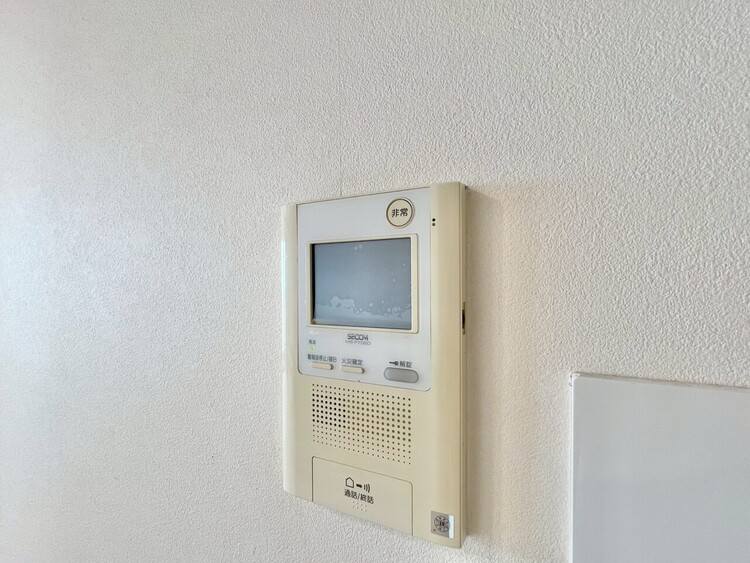 その他 誰が来てもわかる様にモニター付きインターホンを設置。