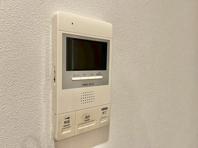その他 誰が来てもわかる様にモニター付きインターホンを設置。
