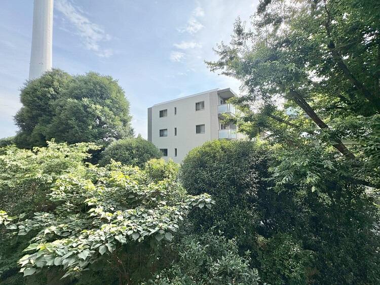 その他 眺望や窓からの景色が良いと、家で過ごす時間も快適です。
