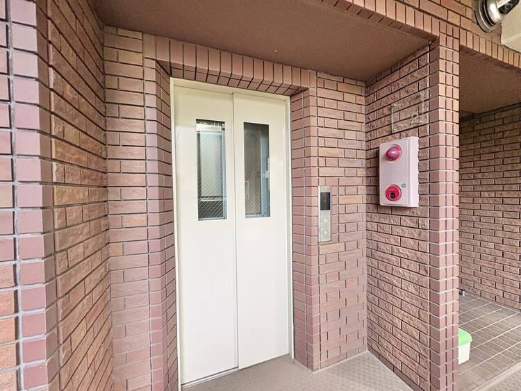 その他 エレベーター完備のため荷物が多くなっても安心。