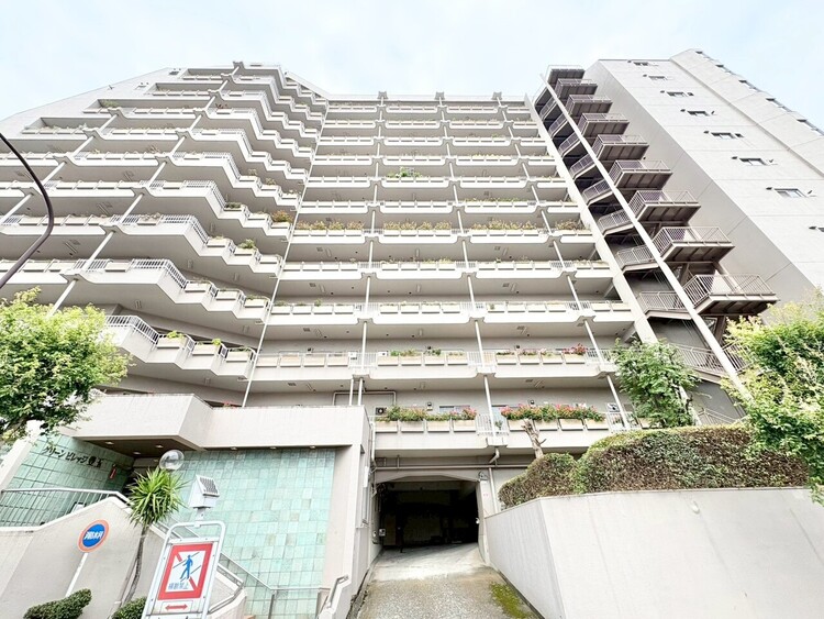 外観 資料には掲載していない情報が、現地にはたくさんあります。是非一度、現地をご確認ください。