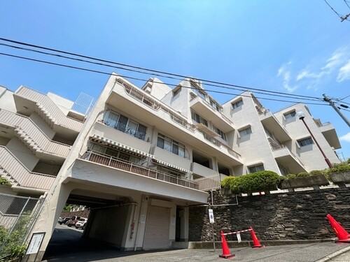 目黒台マンションＢ棟の物件画像