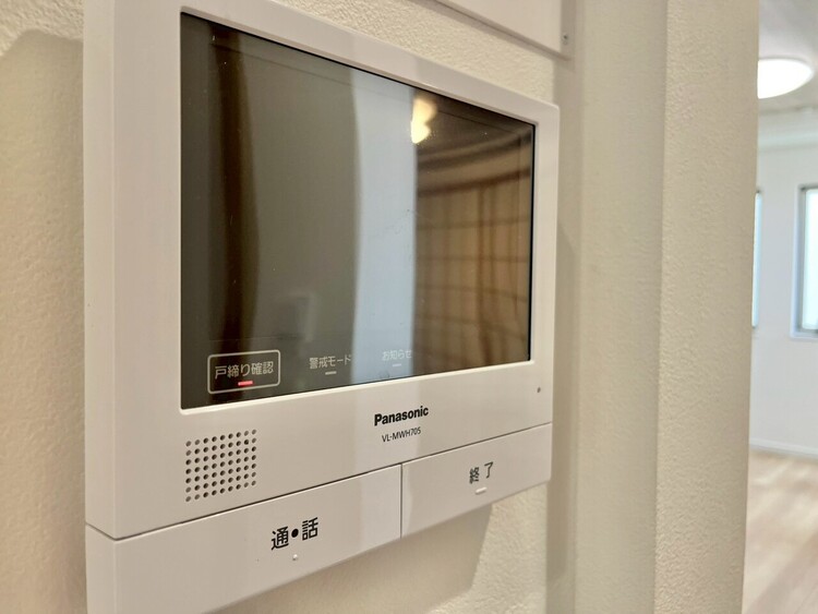 その他 誰が来てもわかる様にモニター付きインターホンを設置。