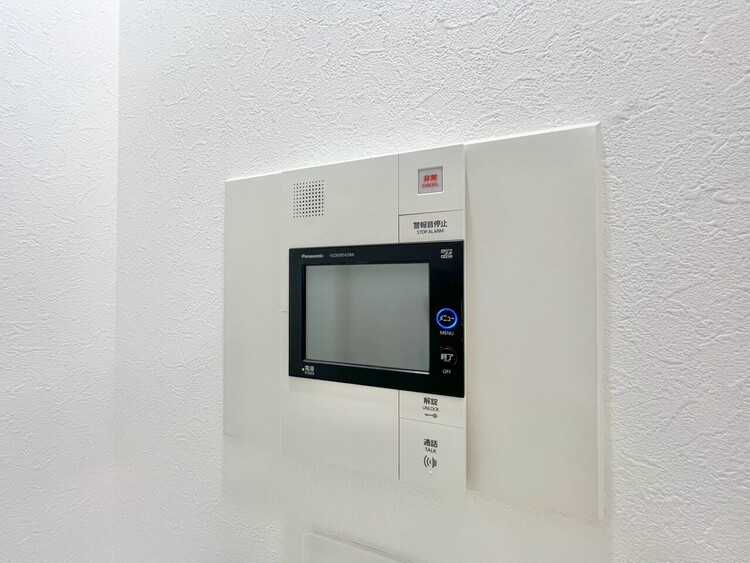 その他 誰が来てもわかる様にモニター付きインターホンを設置。