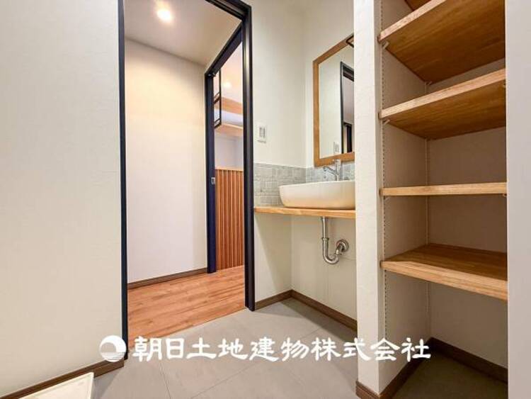 洗面 【洗面化粧台】慌ただしい1日が始まり、充実した1日の終わりを締めくくる洗面所。